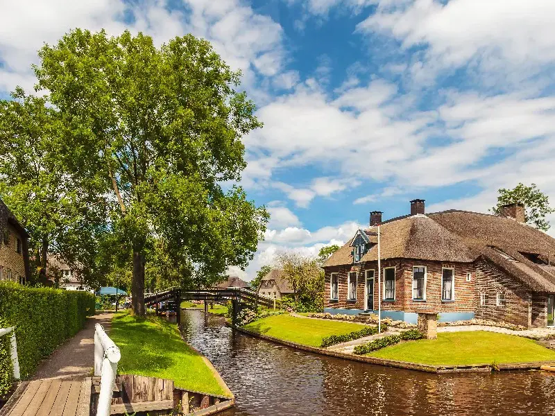 NS Trein retour + Bus Giethoorn 