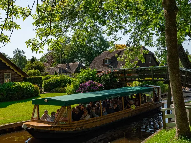 Giethoorn : Croisière en vedette & Visite du village