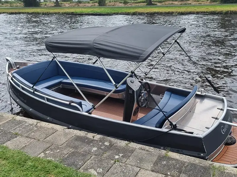 Sloep Giethoorn Toit ouvrant